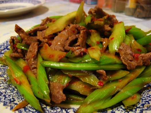 好吃的芹菜炒牛肉