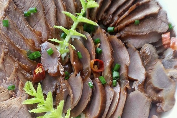 卤牛肉