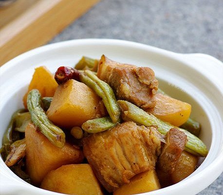 土豆炖豆角