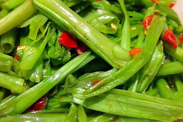 家常激情空心菜
