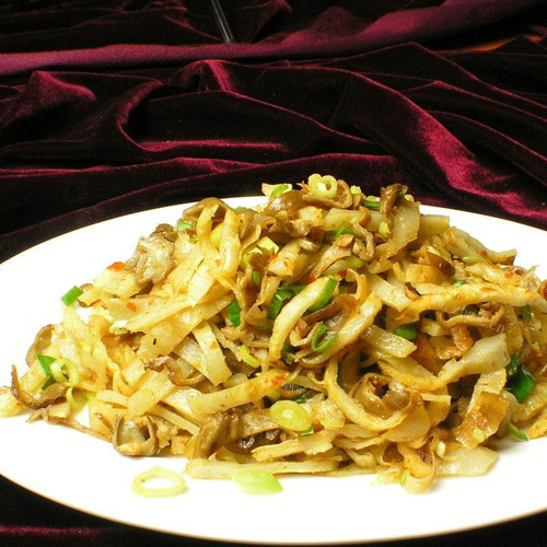 简单美味的洋白菜炒饼