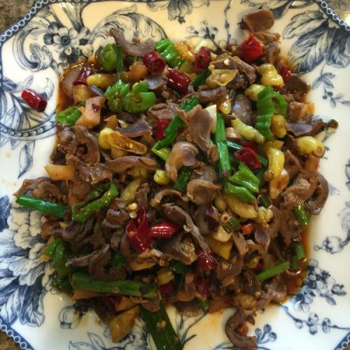 美味的鸡胗炒尖椒