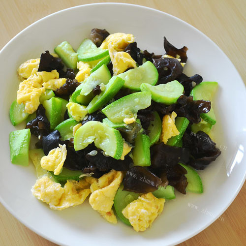 「DIY美食」西葫芦炒鸡蛋