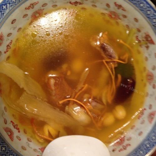 清淡的虫草花煲汤 