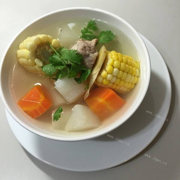 好喝的香菇玉米排骨汤