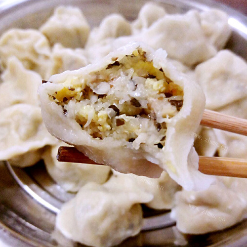 营养丰富的猪肉白菜饺子