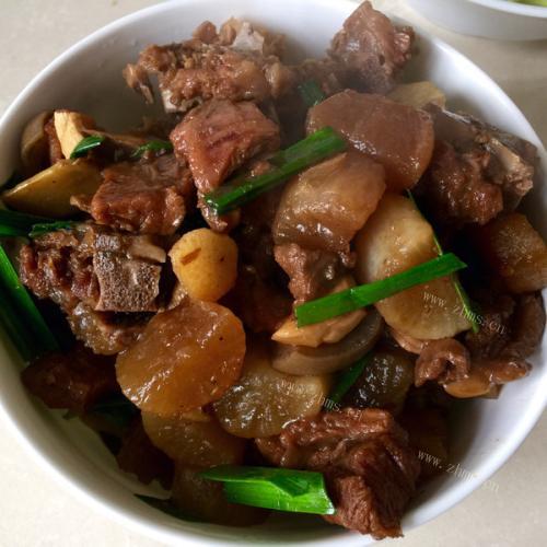十分诱人的红烧羊肉