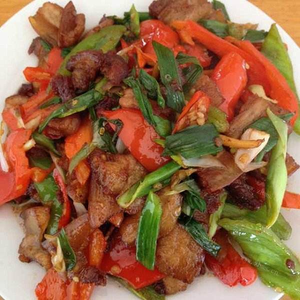 口感不错的青椒炒五花肉