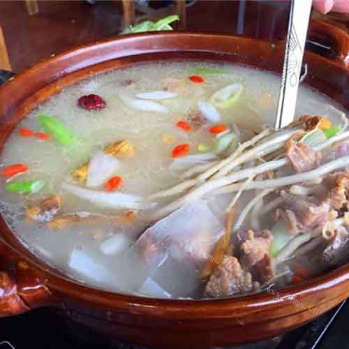营养腊排骨火锅