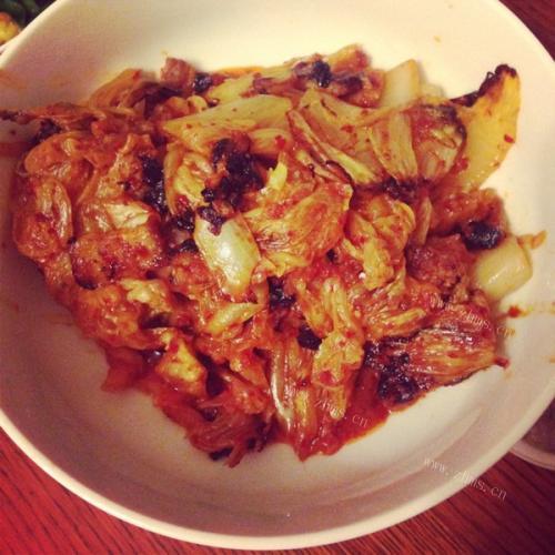 「美味可口」辣白菜炒五花肉