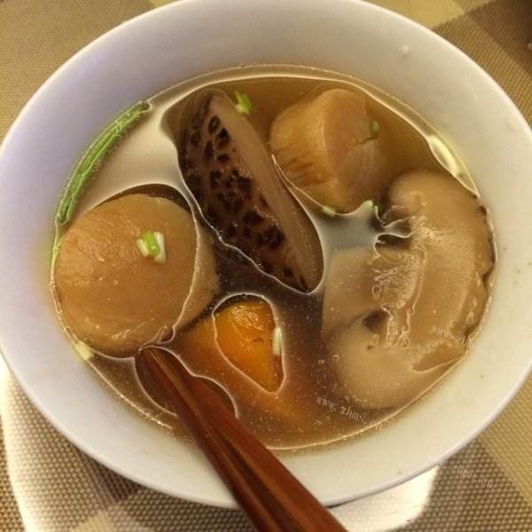 美味的鲍鱼汤