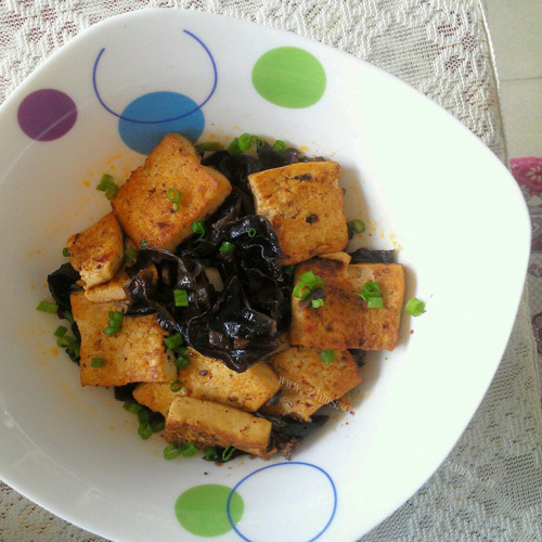 下饭菜黑木耳烧豆腐