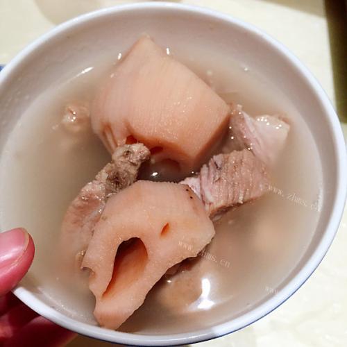 味道好的排骨莲藕汤的做法
