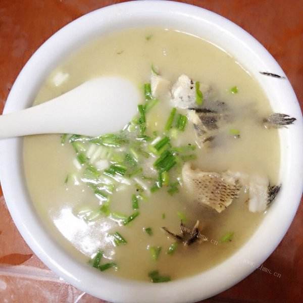 家常海蛎子豆腐汤