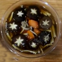 庄青山：誓要吃到菌菇汤~鲜露茶菇蒸藕汤