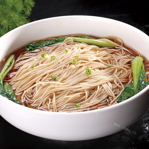 清淡一碗阳春面
