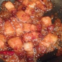 美味的红烧肉焖土豆