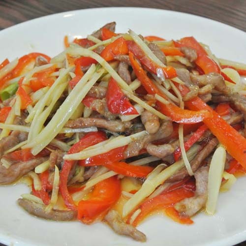 外婆教我做甜椒肉丝
