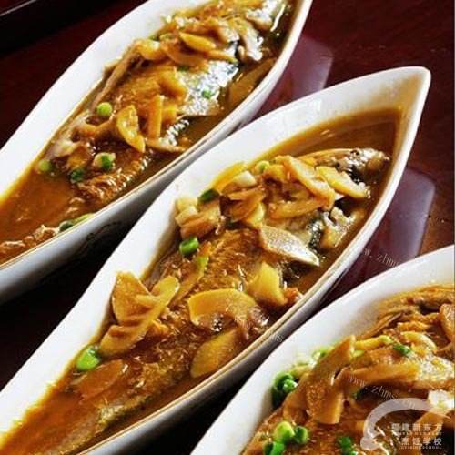 咸鲜的清蒸鲥鱼