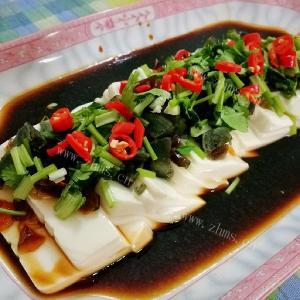 酸咸的松花蛋豆腐