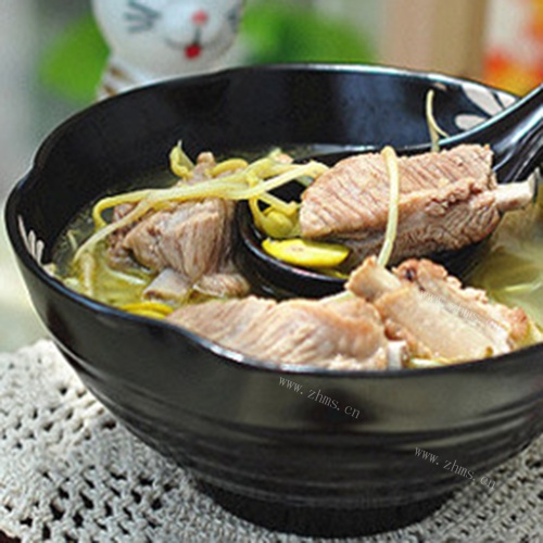 营养海带豆芽排骨汤
