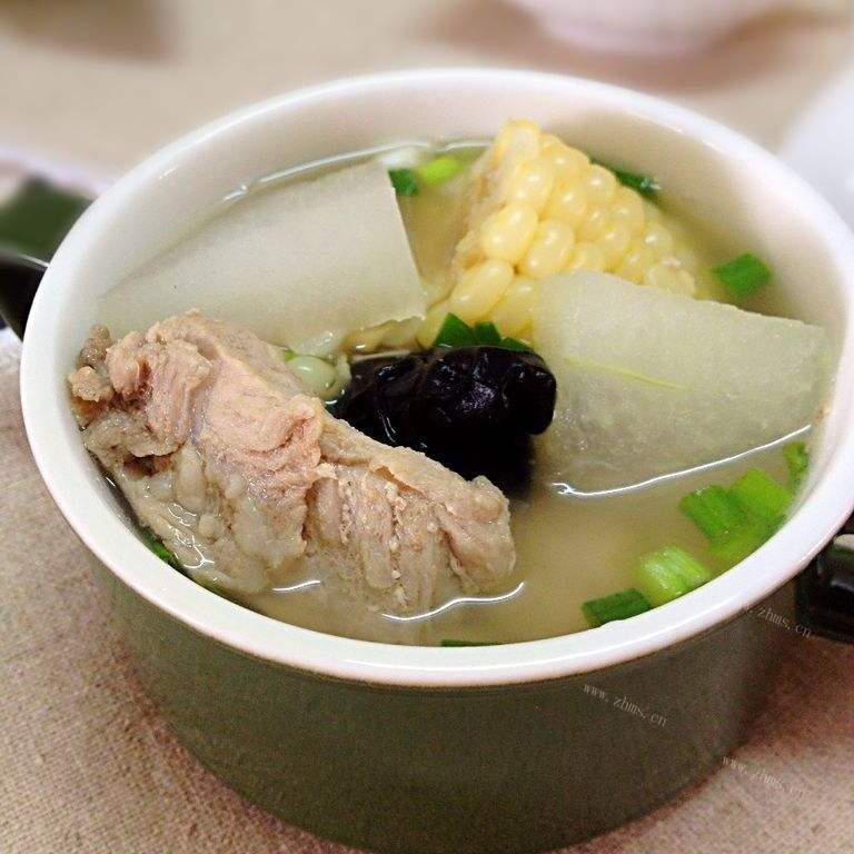 暖身的冬瓜炖排骨汤