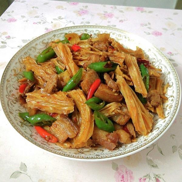 腐竹炒肉片
