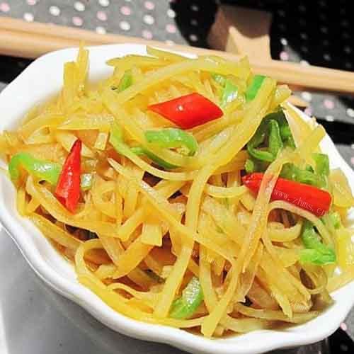 鲜嫩的炝拌土豆丝