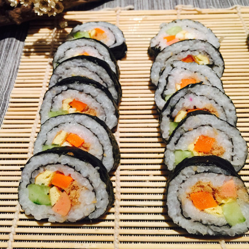 花样的美味寿司卷