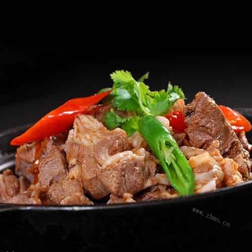 清香的羊肉煲 
