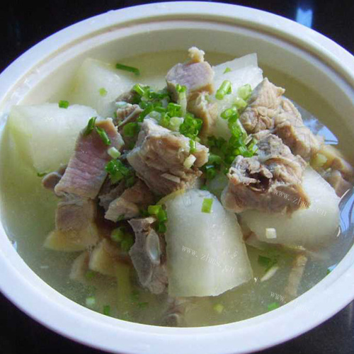 补水排骨冬瓜汤的做法