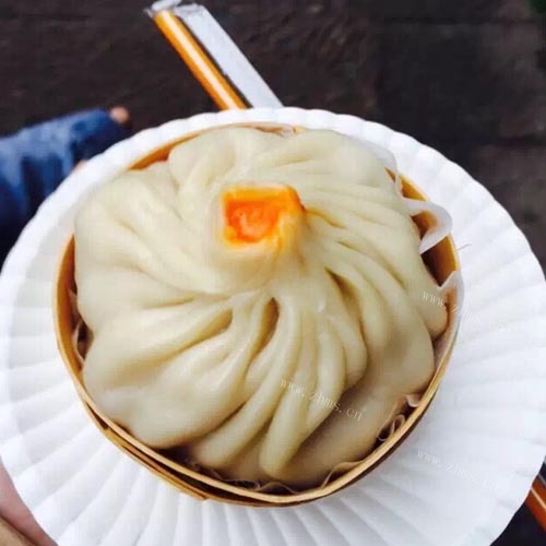 美味蟹黄汤包