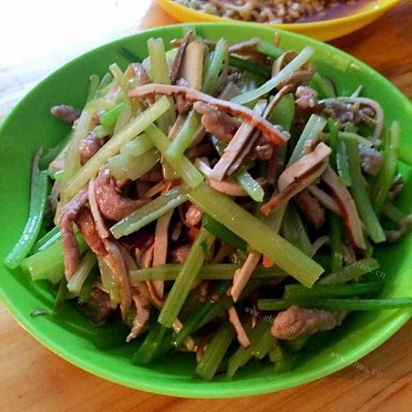 自制香干肉丝 