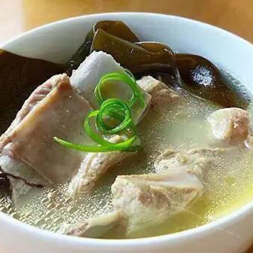 健康海带排骨汤的做法
