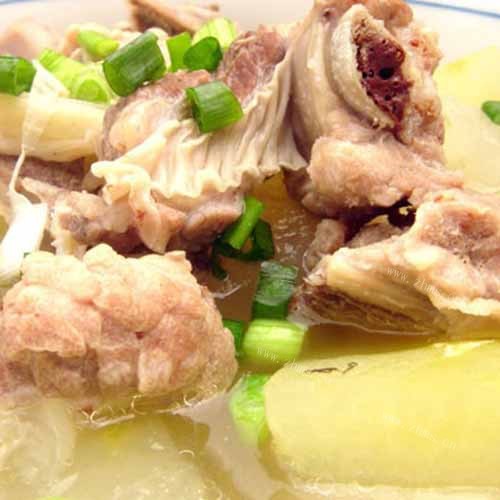 养生海带冬瓜排骨汤