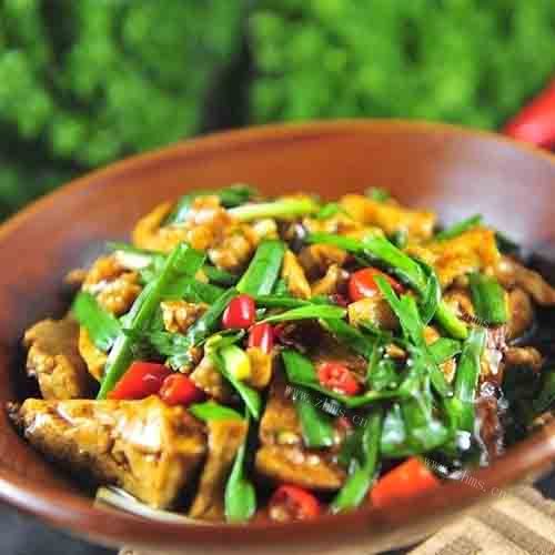 好看的韭菜炒豆干