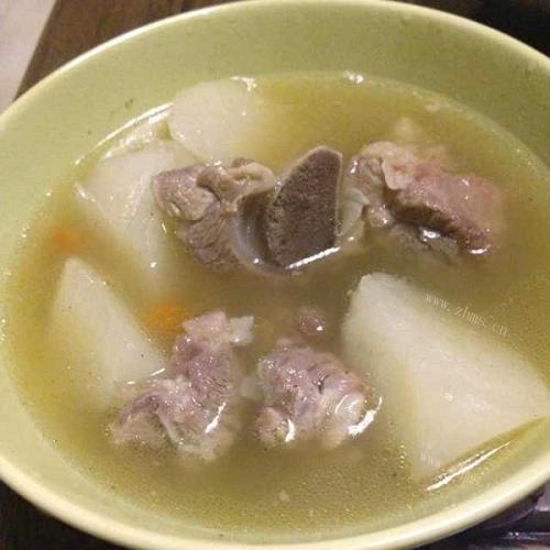 外婆教我做白萝卜排骨汤