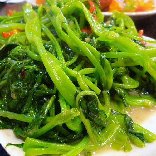 有特色的腐乳通菜 
