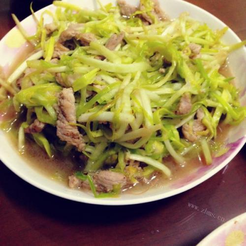 家常的韭黄炒肉