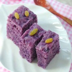 香气逼人的紫薯发糕