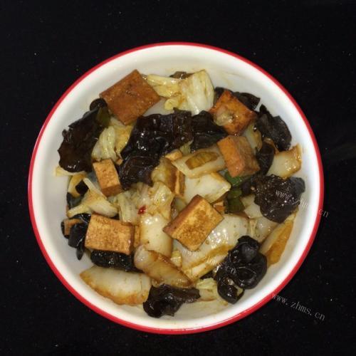 易食的黑木耳烧豆腐