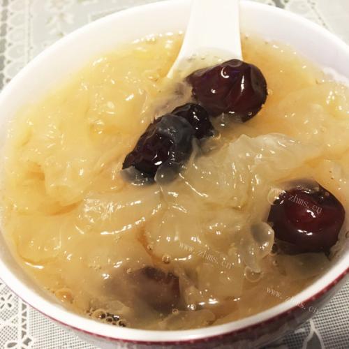 红枣银耳莲子汤