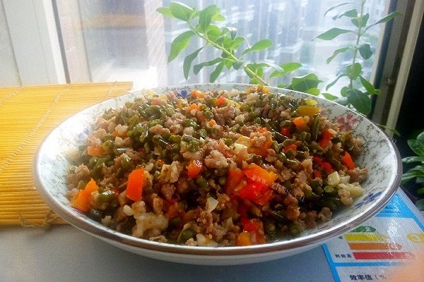 美味的肉沫酸豆角炒酸豇豆