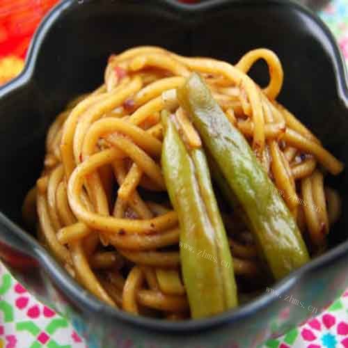 美味的豆角焖面