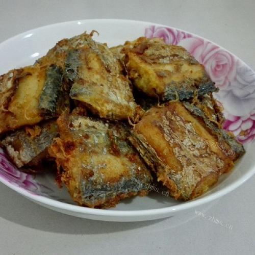美味的香酥带鱼