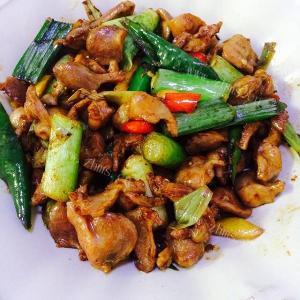 好吃的芹菜炒鸡胗