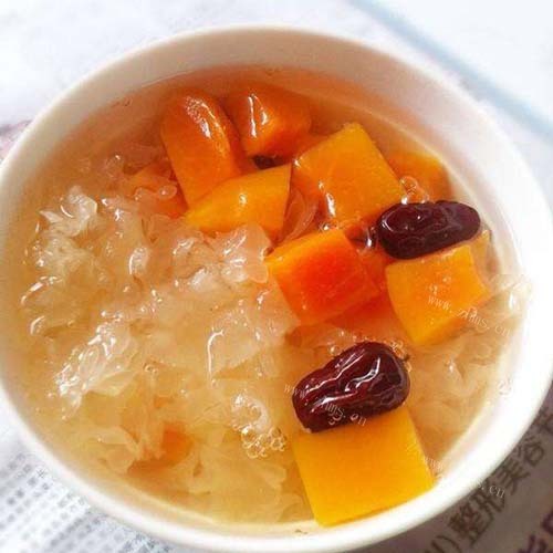 清淡的木瓜汤 