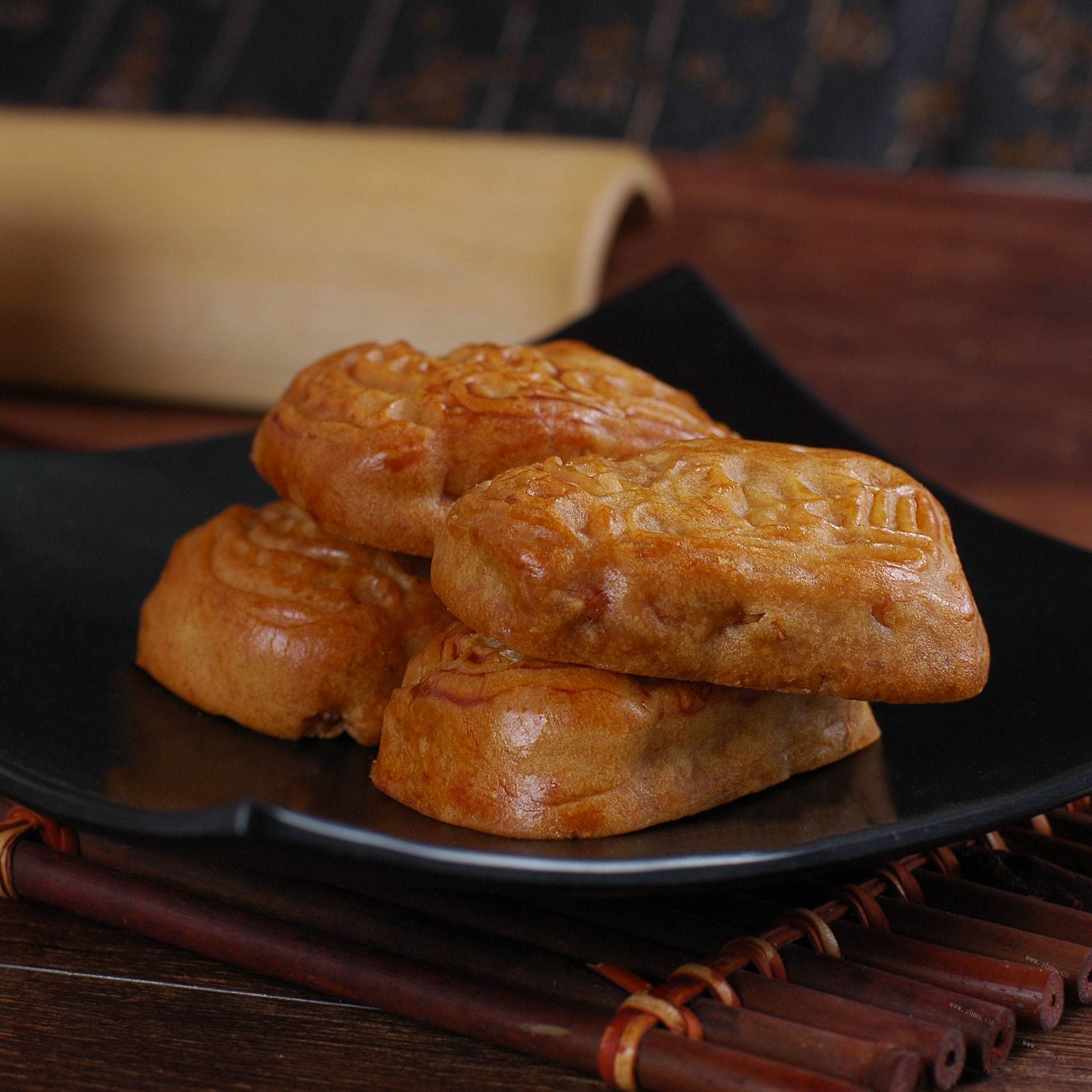 酥皮果仁腐乳饼