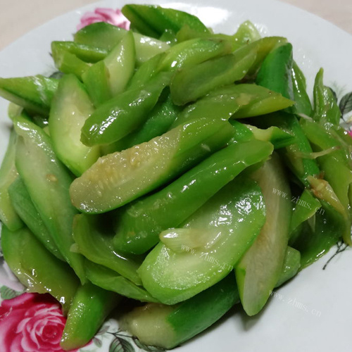 营养丰富的清炒丝瓜