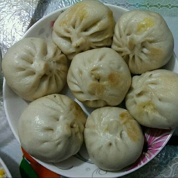香浓槐树花包子